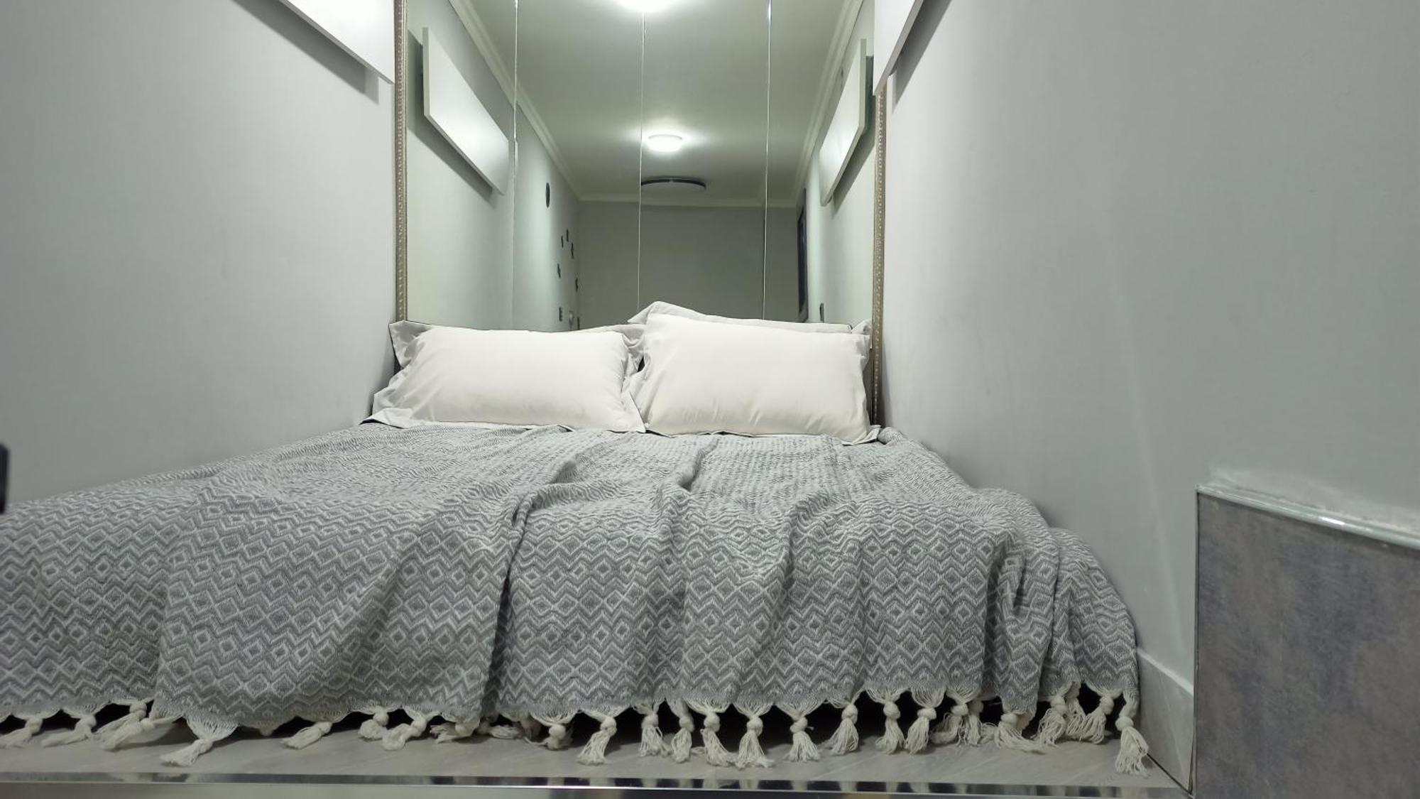 Двухуровневый Практичный Лофт Apartment Almaty Exterior photo