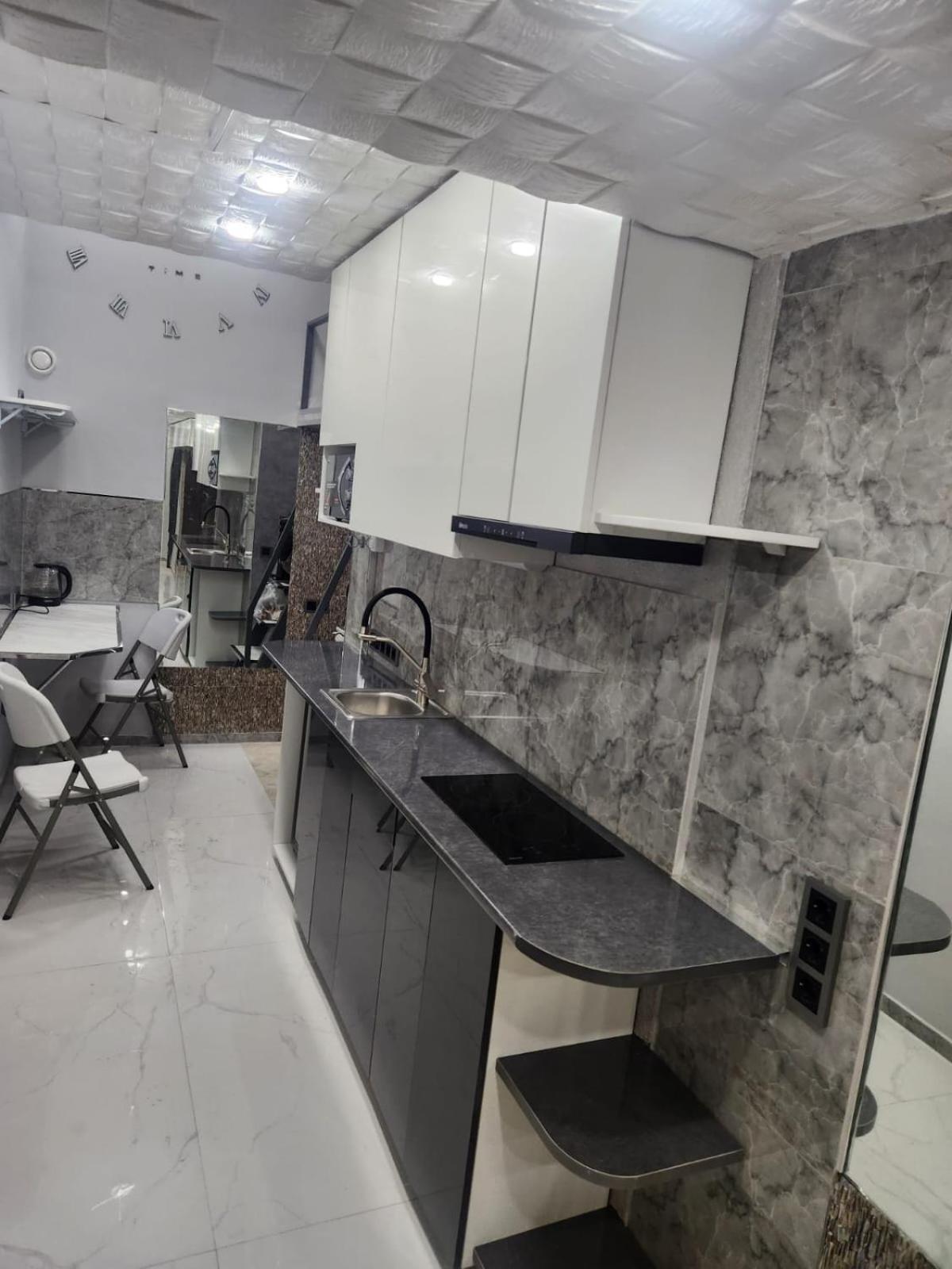Двухуровневый Практичный Лофт Apartment Almaty Exterior photo